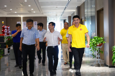 楊勇市長一行考察新柳伍集團，調研建設全國蝦-稻特色產業高質量發展示范基地
